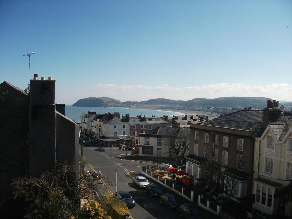 Bed and Breakfast The Chelsea Llandudno Habitación foto